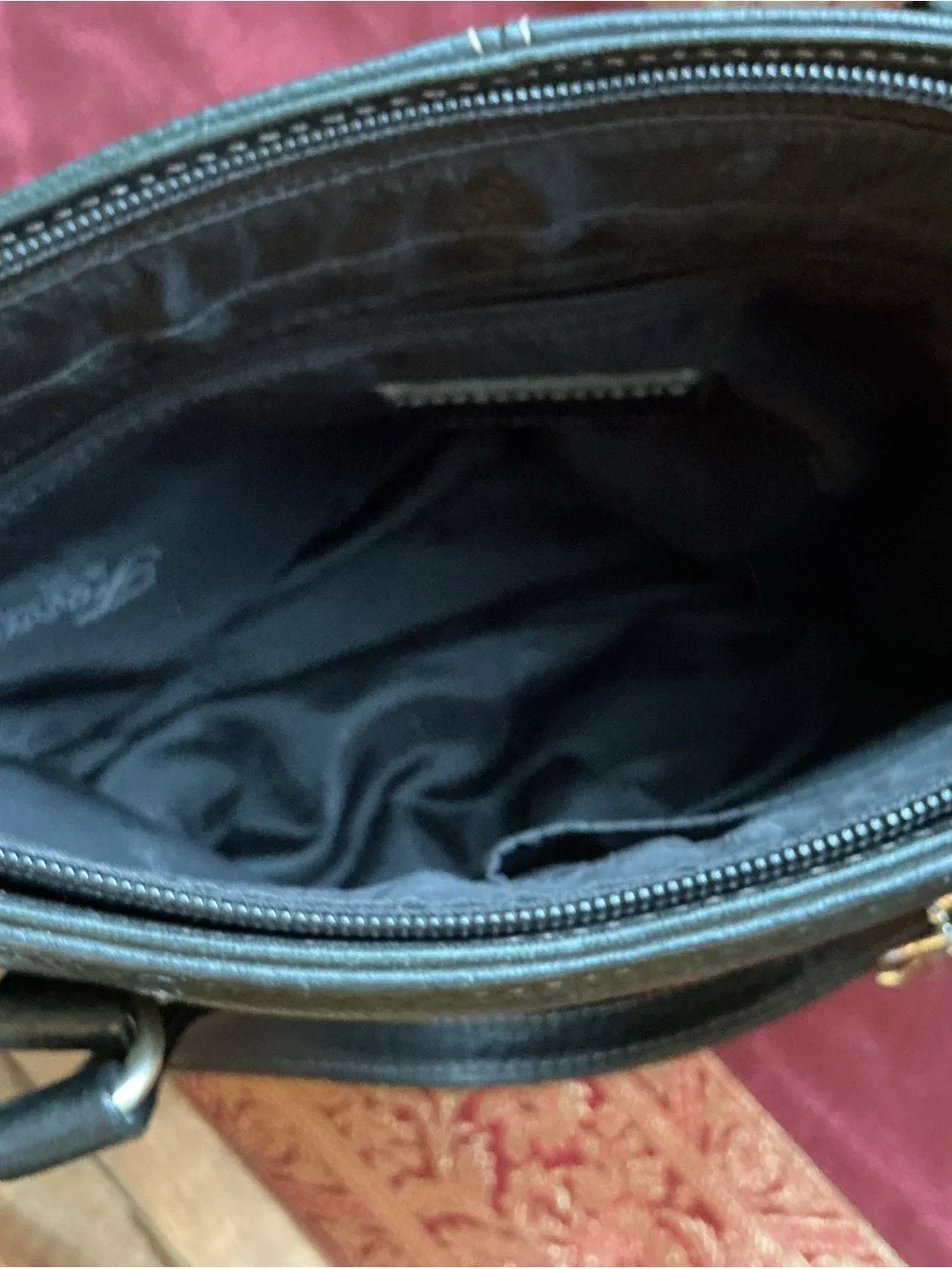 Vintage Fossil 75082 Black Pebbled Leather Handbag W Key Charm EUC